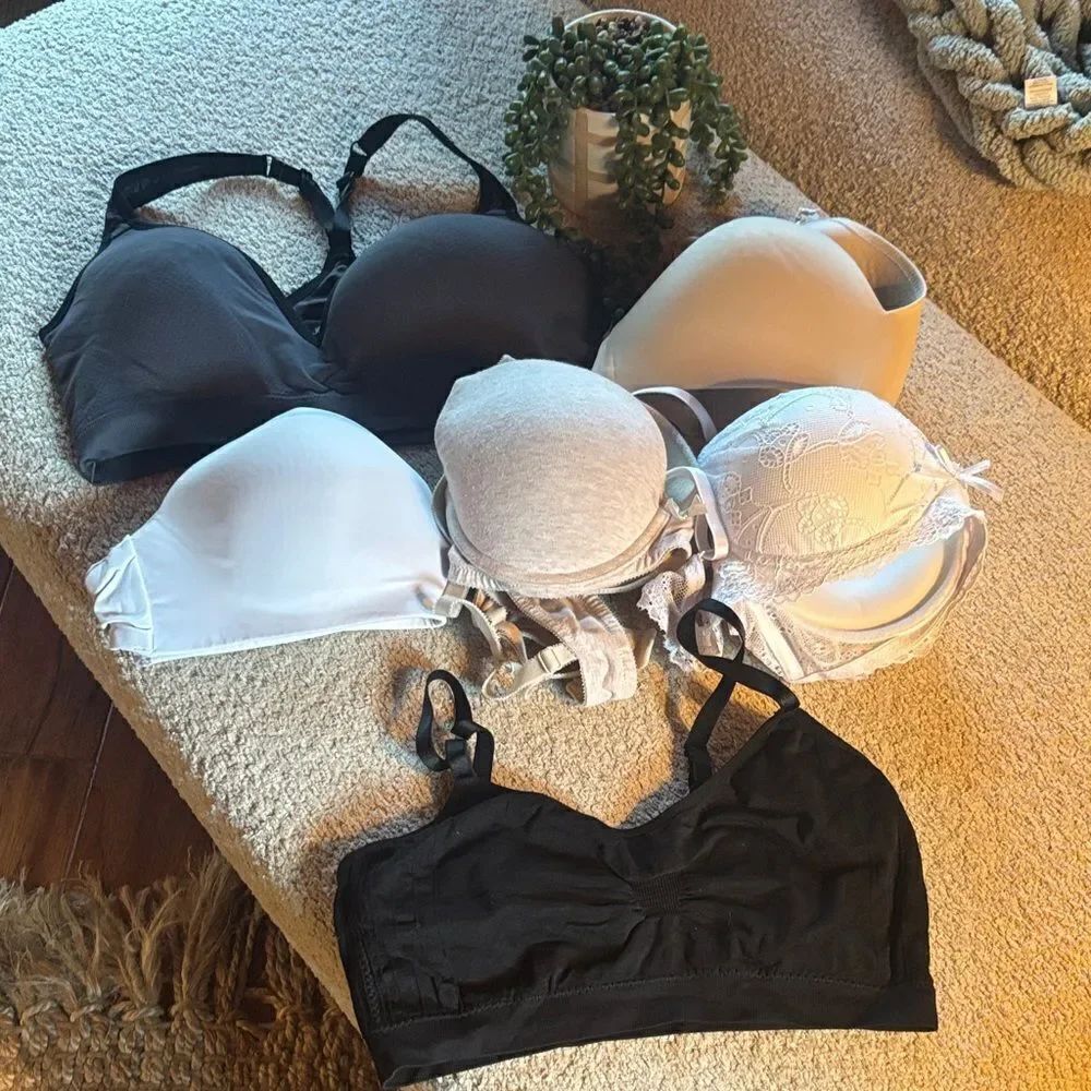 Elegant Black and White Bra Set